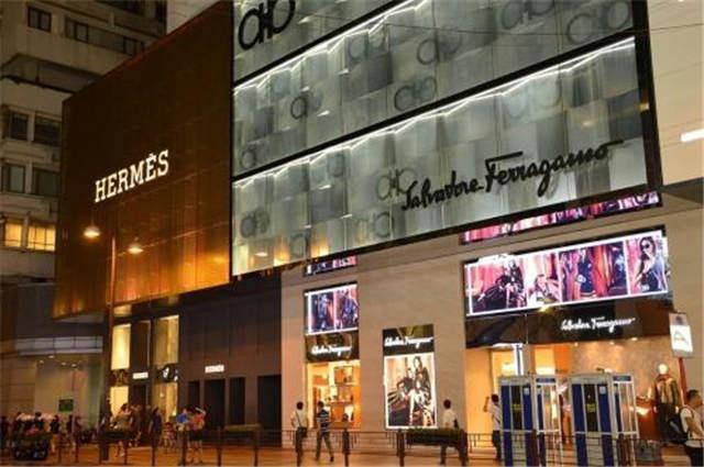 为什么国外免税店的中华烟，要比国内的便宜？今天总算明白了