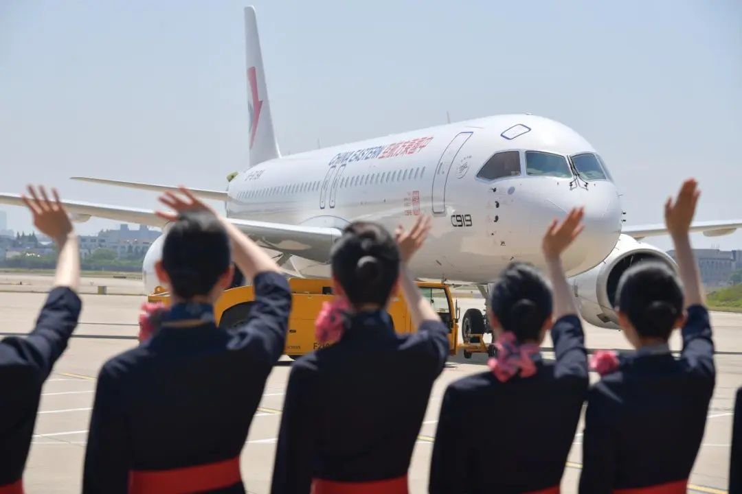C919开始商业运营，在哪些航线能坐到国产飞机？票价如何？