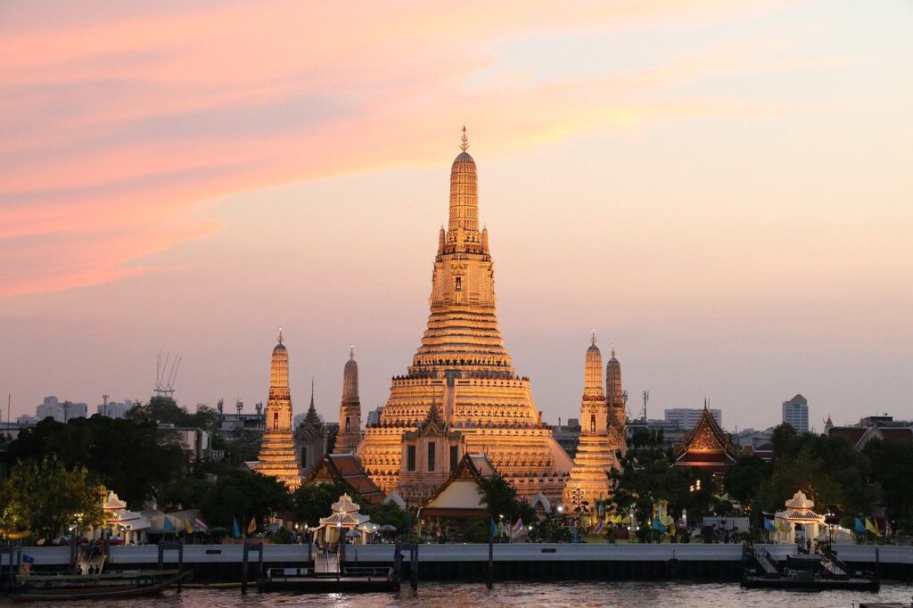 低予算でもバッチリ楽しめる！10万円で行ける海外旅行先15選