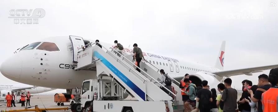 航班班次、执飞航线持续“上新” C919已在5条航线上实现定期商业运营