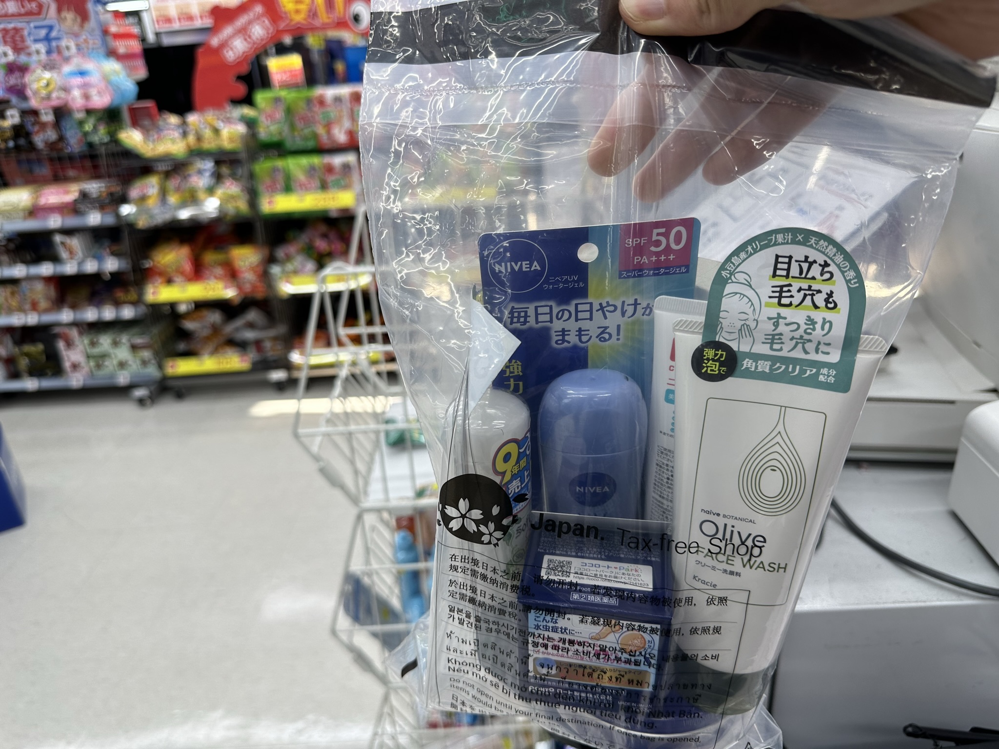 海外在住者が日本へ一時帰国した際に免税(TAX FREE)で買い物する方法。在留証明は不要？